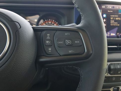 Certified 2026 Jeep Wrangler Unlimited Rubicon w/ Xtreme 35 Tire Package AWD/4WD image 25