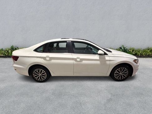 Used 2019 Volkswagen Jetta R-Line image 5