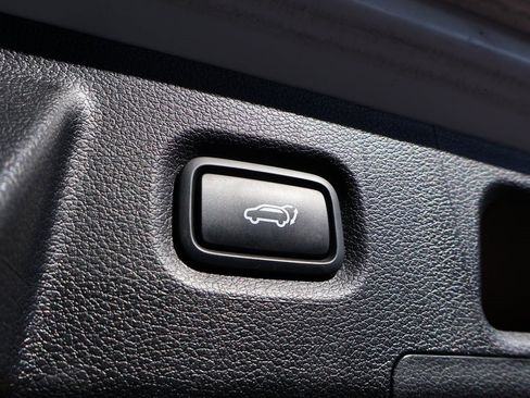 Certified 2023 Hyundai Santa Fe SEL image 17