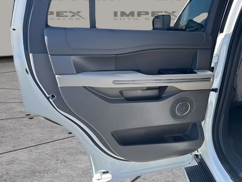 Used 2021 Ford Expedition XLT RWD image 29
