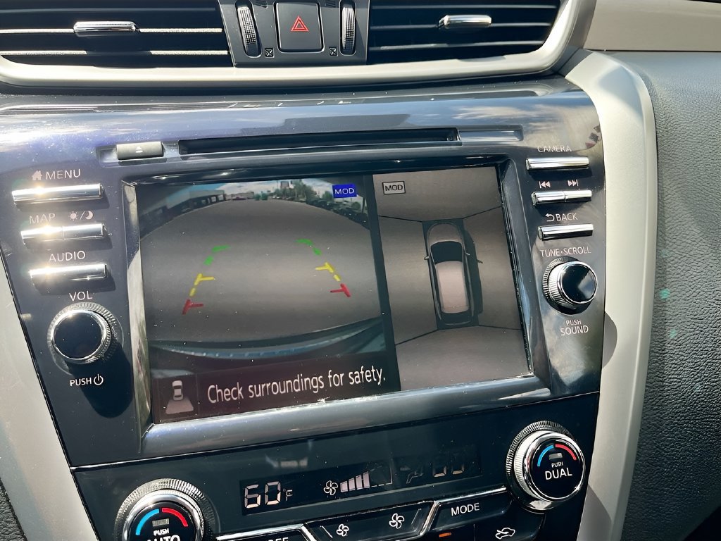 Used 2024 Nissan Murano SL FWD image 14