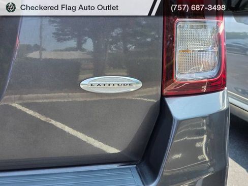 Used 2016 Jeep Compass Latitude AWD/4WD image 8