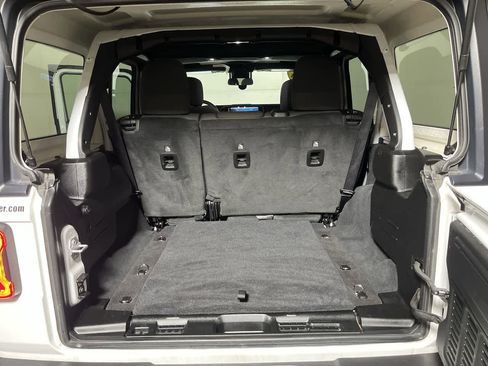 Used 2024 Jeep Wrangler Unlimited Rubicon image 27