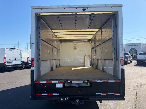 Used 2022 GMC Savana 3500 Extended w/ Power Convenience Package RWD image 21