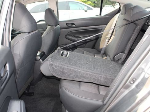 Used 2024 Nissan Altima 2.5 SV FWD image 15