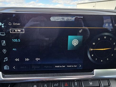 Used 2024 Chevrolet Silverado 1500 LT image 19