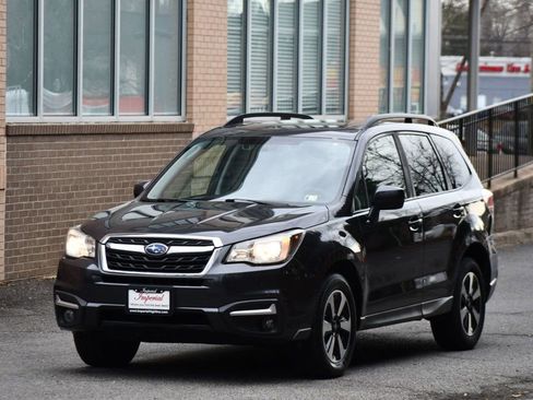 Used 2018 Subaru Forester 2.5i Premium image 3