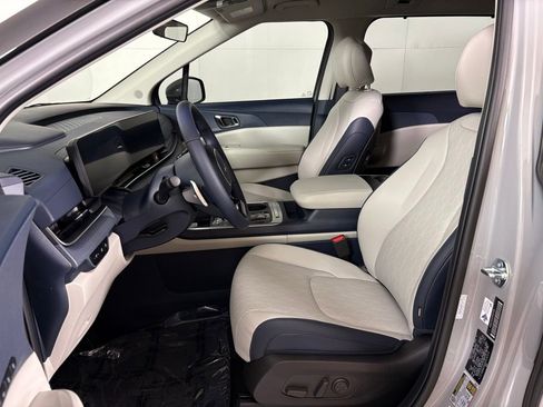 New 2026 Kia Carnival EX image 16