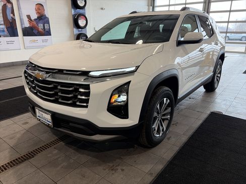New 2026 Chevrolet Equinox LT w/ Convenience Package II image 9