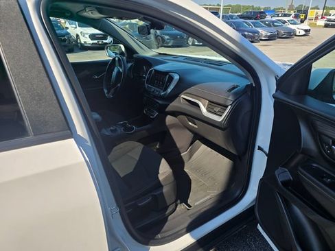 Used 2023 GMC Terrain SLE w/ LPO, Floor Liner Package AWD/4WD image 45
