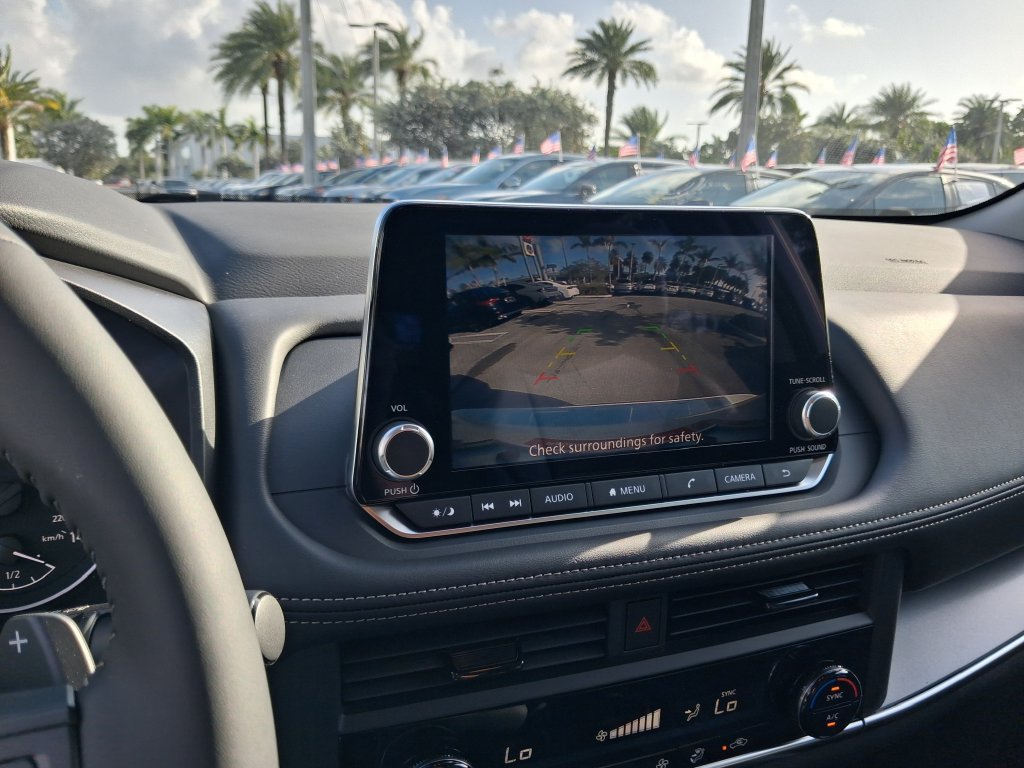 Used 2026 Nissan Rogue SV FWD image 22