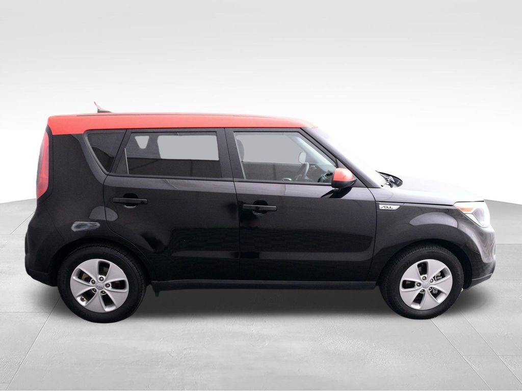 Used 2015 Kia Soul FWD image 4