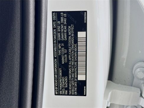 New 2025 Volvo XC90 B6 Plus w/ Protection Package Premier image 34