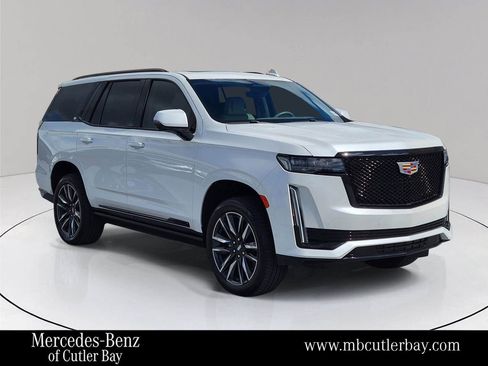 Used 2024 Cadillac Escalade Sport Platinum RWD image 1