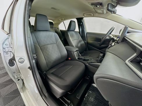 Used 2023 Toyota Corolla LE image 27