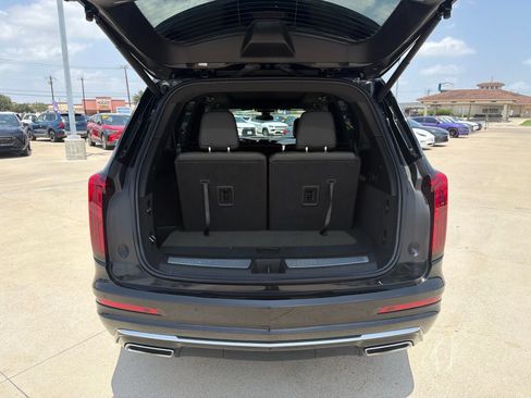 Used 2023 Cadillac XT6 Luxury FWD image 13
