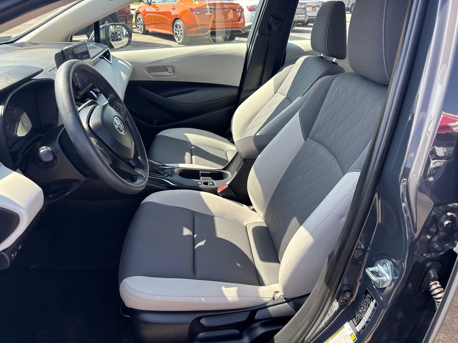 Used 2024 Toyota Corolla LE FWD image 9