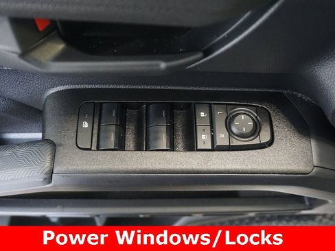 Certified 2025 Toyota 4Runner TRD Off-Road image 6