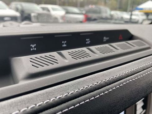 New 2026 Ford Bronco Outer Banks w/ Sasquatch Package image 20