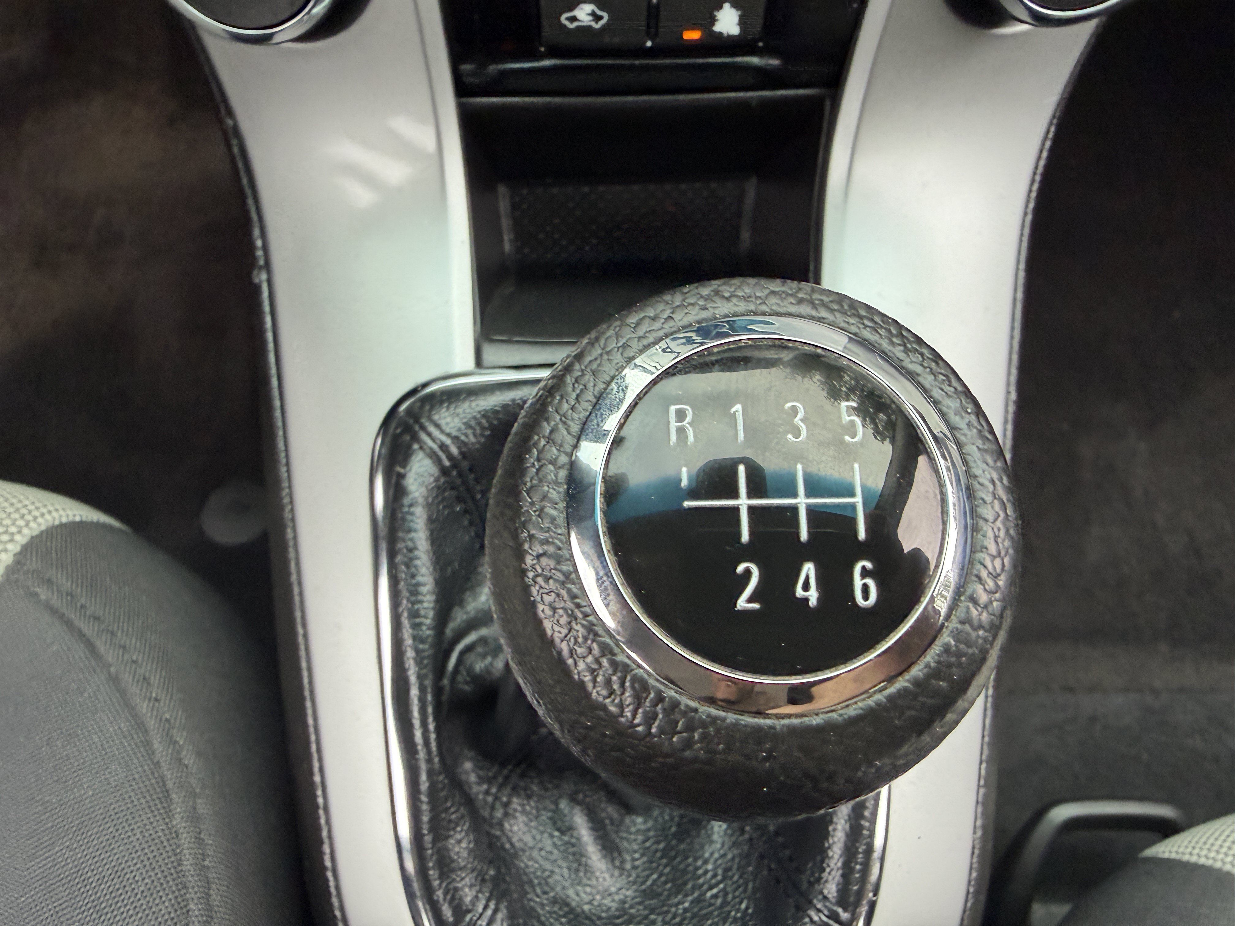 Used 2016 Chevrolet Cruze LS FWD image 28