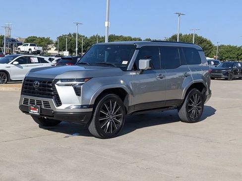 Used 2025 Lexus GX 550 w/ Accessory Package (2T) AWD/4WD image 10