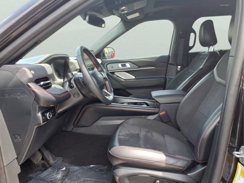 Used 2025 Ford Explorer ST AWD/4WD image 13