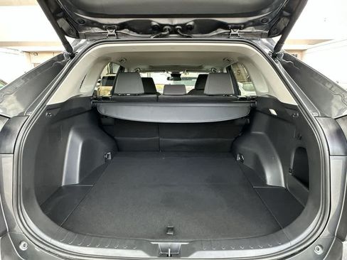 Used 2024 Toyota RAV4 XLE w/ Convenience Package FWD image 12