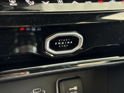 New 2026 Jeep Grand Cherokee L 4WD image 24