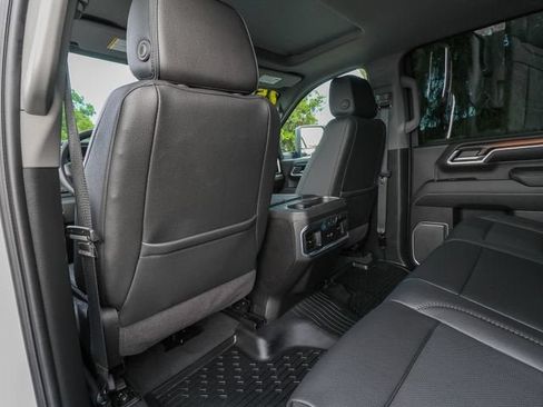 Used 2025 GMC Sierra 3500 Denali w/ Denali Reserve Package AWD/4WD image 28