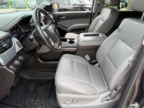 Used 2015 Chevrolet Suburban LT AWD/4WD image 17