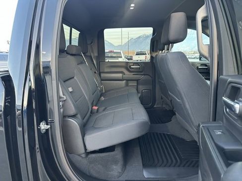 Certified 2022 Chevrolet Silverado 2500 LT w/ Convenience Package image 18