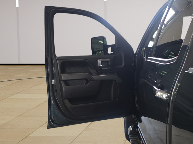 Used 2017 Chevrolet Silverado 2500 LT w/ All Star Edition AWD/4WD image 10