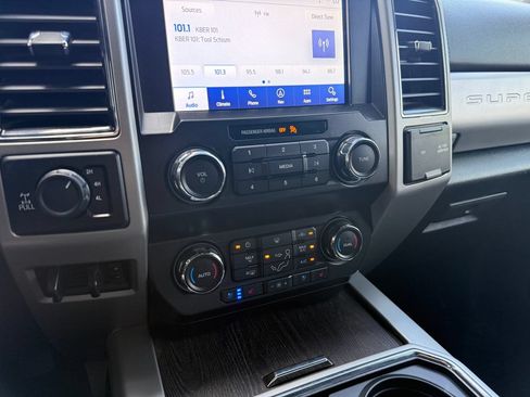 Used 2021 Ford F350 Lariat AWD/4WD image 27