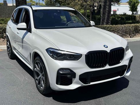 Used 2019 BMW X5 xDrive50i w/ M Sport Package AWD/4WD image 45