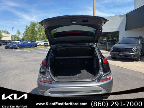 Used 2023 Hyundai Kona Limited AWD/4WD image 15