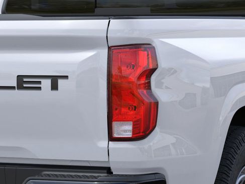 New 2026 Chevrolet Colorado W/T image 11