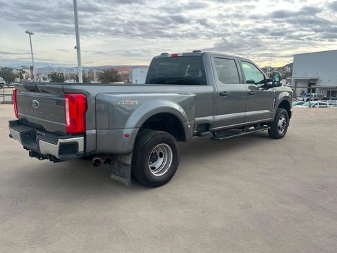 Used 2025 Ford F350 XLT image 5