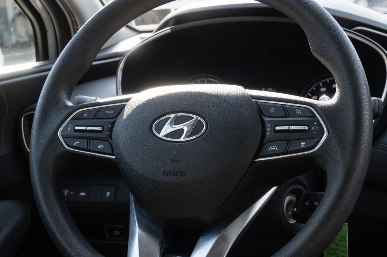 Used 2021 Hyundai Santa Fe SE FWD image 19
