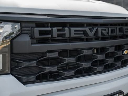 Used 2023 Chevrolet Silverado 1500 Custom AWD/4WD image 14