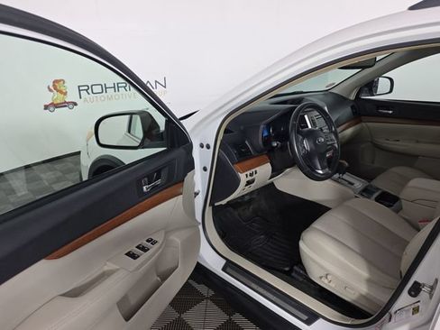 Used 2014 Subaru Outback 2.5i Limited w/ Moonroof Package AWD/4WD image 17