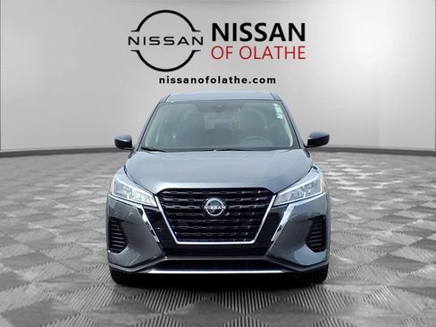 Certified 2025 Nissan Kicks Play S FWD image 29