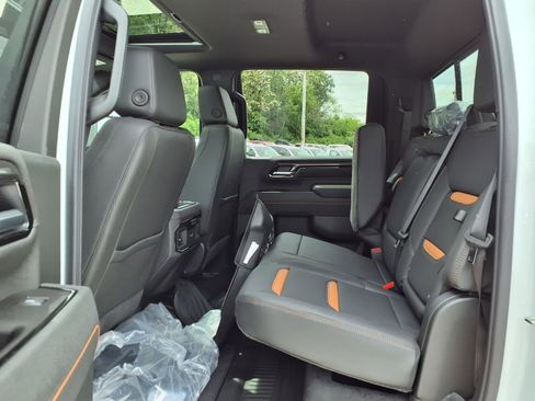 New 2026 GMC Sierra 2500 AT4 w/ AT4 Premium Plus Package AWD/4WD image 20