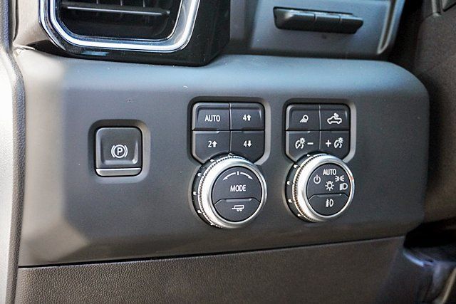 Used 2024 GMC Sierra 2500 Denali w/ Technology Package AWD/4WD image 41