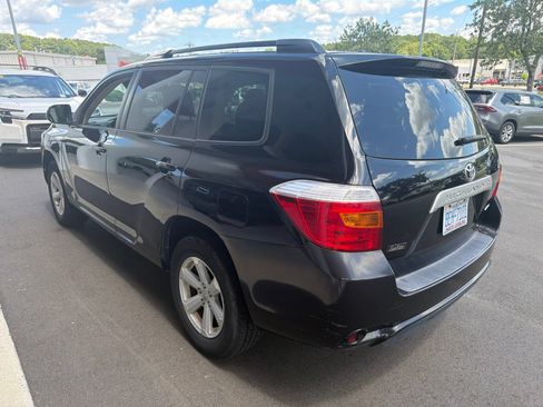Used 2010 Toyota Highlander 4WD image 6