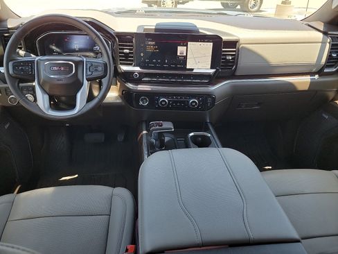 Used 2023 GMC Sierra 1500 SLT w/ SLT Premium Package AWD/4WD image 9