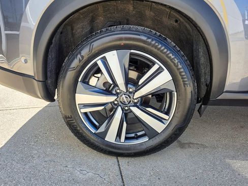 Used 2026 Nissan Rogue SL AWD/4WD image 9