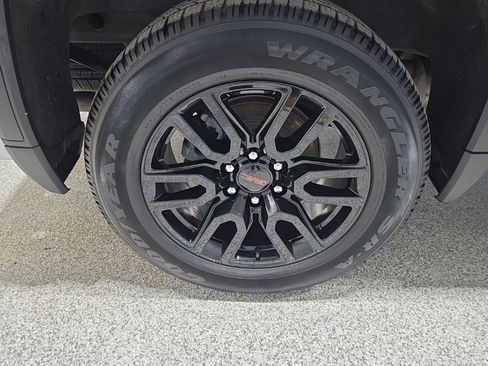 Used 2023 GMC Sierra 1500 Elevation w/ LPO, Elevation Black Package image 22