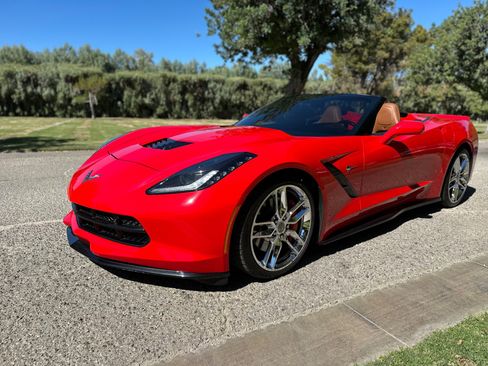 Used 2016 Chevrolet Corvette w/ 3LT Preferred Equipment Group image 28