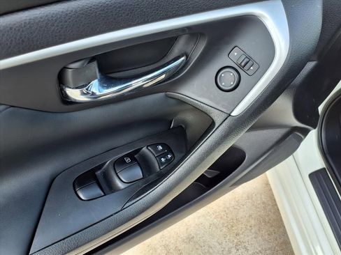 Used 2017 Nissan Altima 2.5 SR image 21