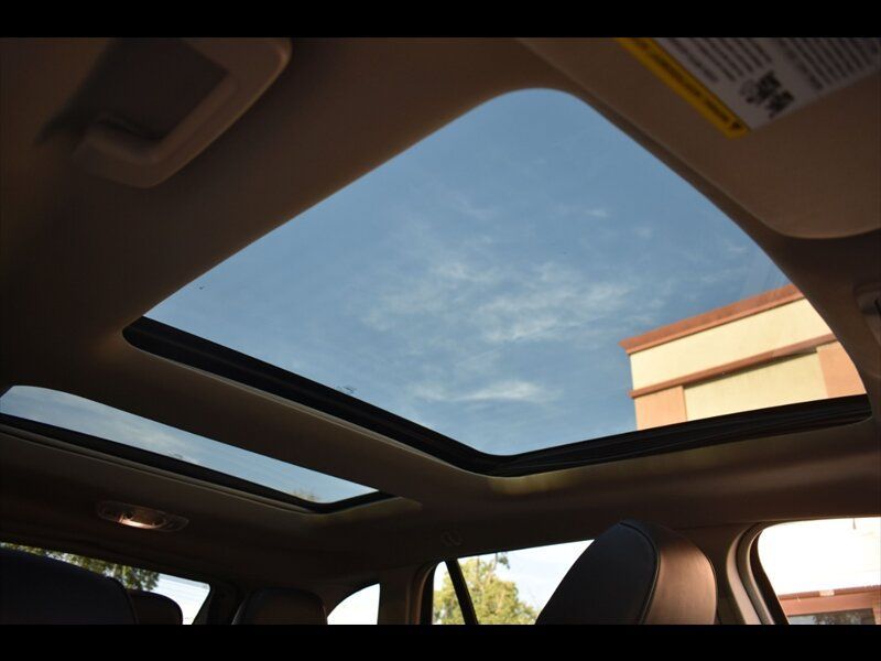 Used 2013 Lincoln MKX AWD image 37